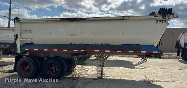 image for item EF2227 1994 Hilbilt end dump trailer