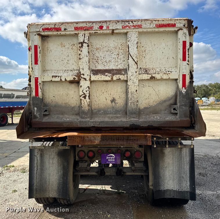 image for item EF2227 1994 Hilbilt end dump trailer