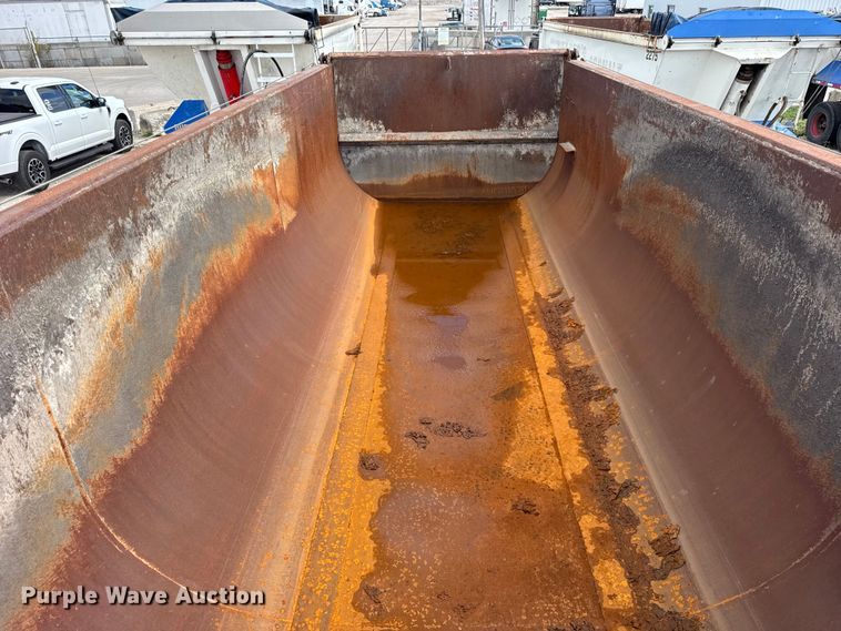 image for item EF2227 1994 Hilbilt end dump trailer