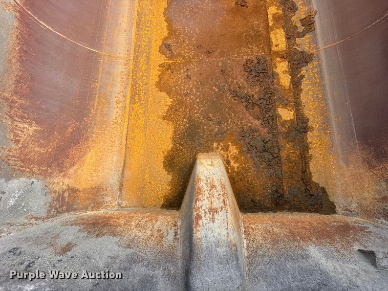 image for item EF2227 1994 Hilbilt end dump trailer