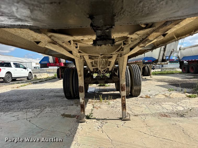 image for item EF2227 1994 Hilbilt end dump trailer