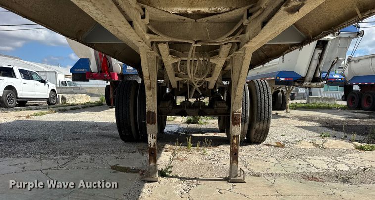 image for item EF2227 1994 Hilbilt end dump trailer