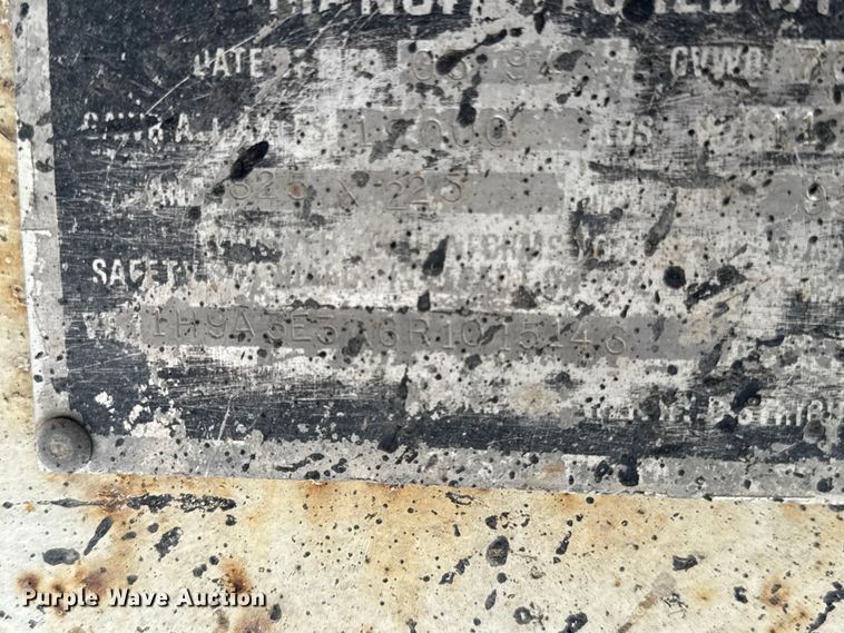 image for item EF2227 1994 Hilbilt end dump trailer