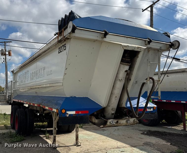 image for item EF2228 1993 Hillbilt end dump trailer