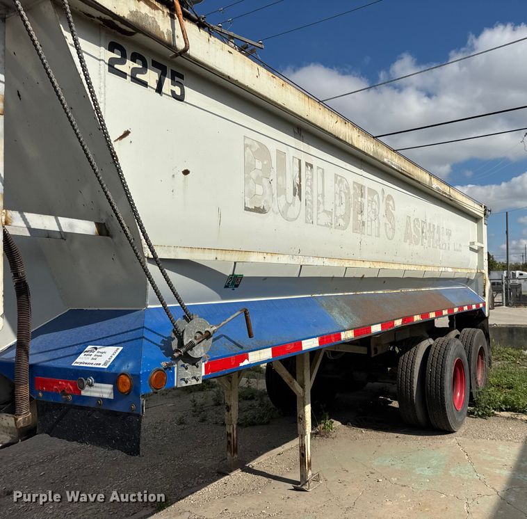 image for item EF2228 1993 Hillbilt end dump trailer