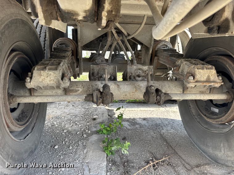 image for item EF2228 1993 Hillbilt end dump trailer