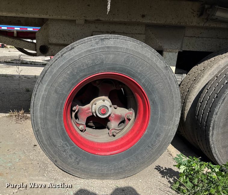 image for item EF2228 1993 Hillbilt end dump trailer