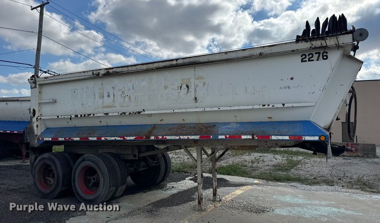 image for item EF2229 1993 Hilbilt end dump trailer