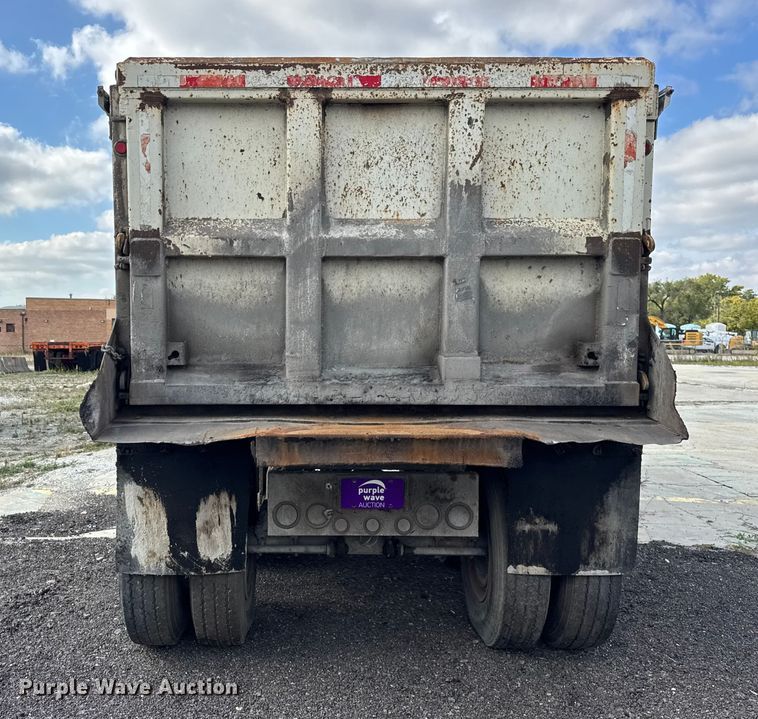 image for item EF2229 1993 Hilbilt end dump trailer