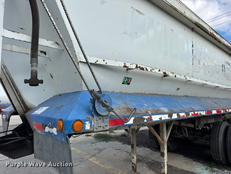 image for item EF2229 1993 Hilbilt end dump trailer