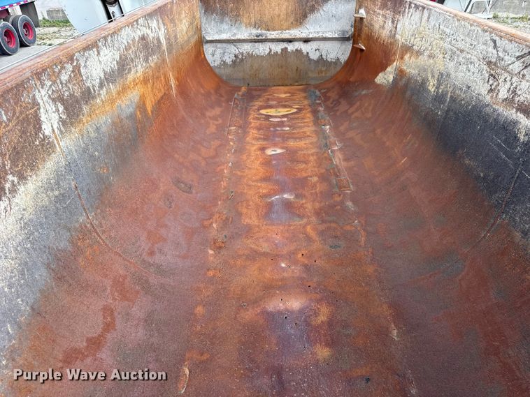 image for item EF2229 1993 Hilbilt end dump trailer