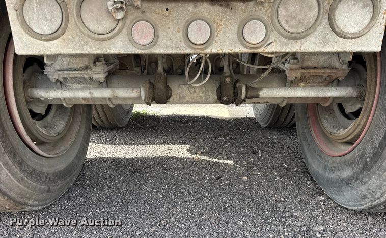 image for item EF2229 1993 Hilbilt end dump trailer