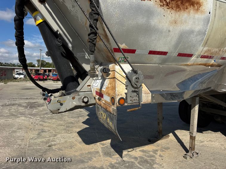 image for item EF2234 2013 Coras Predator end dump trailer