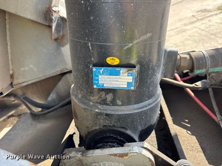 image for item EF2234 2013 Coras Predator end dump trailer