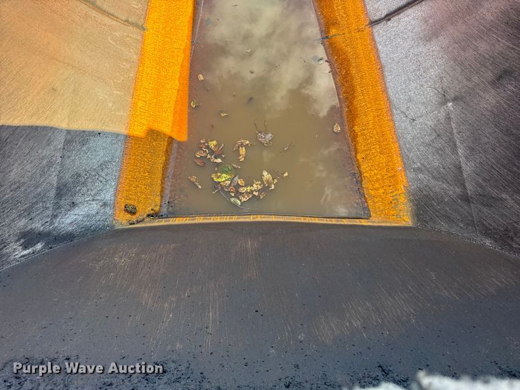 image for item EF2234 2013 Coras Predator end dump trailer