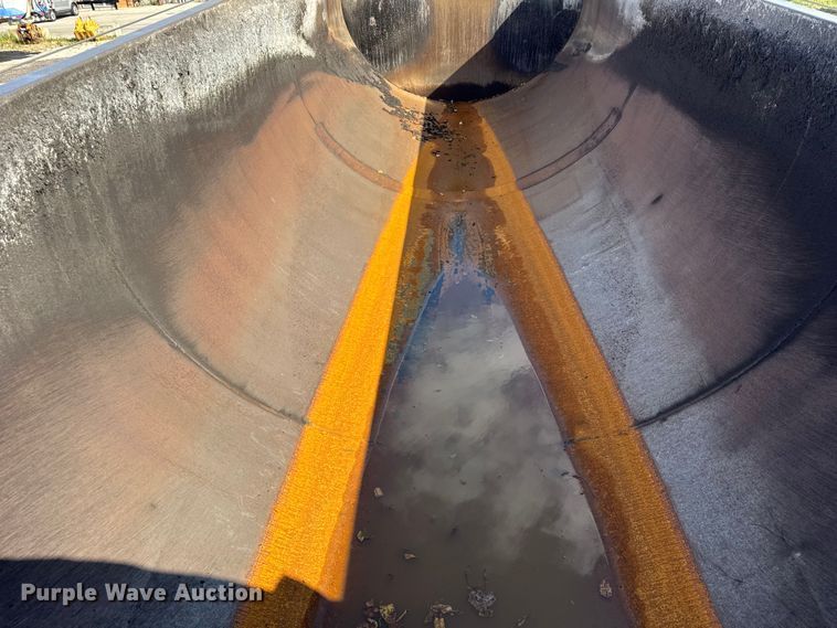 image for item EF2234 2013 Coras Predator end dump trailer