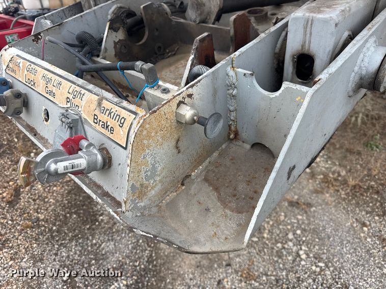 image for item EF2241 2013 Coras Predator end dump trailer