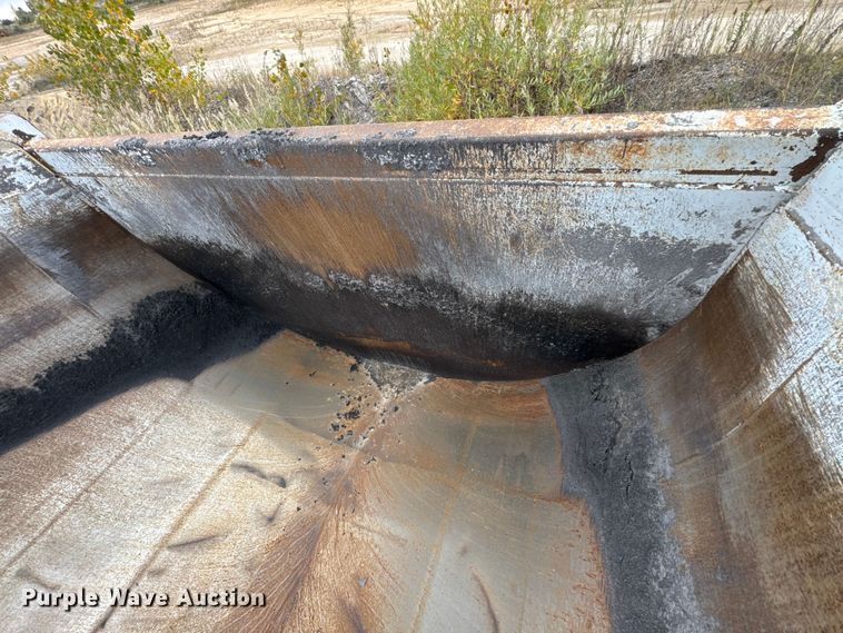 image for item EF2241 2013 Coras Predator end dump trailer