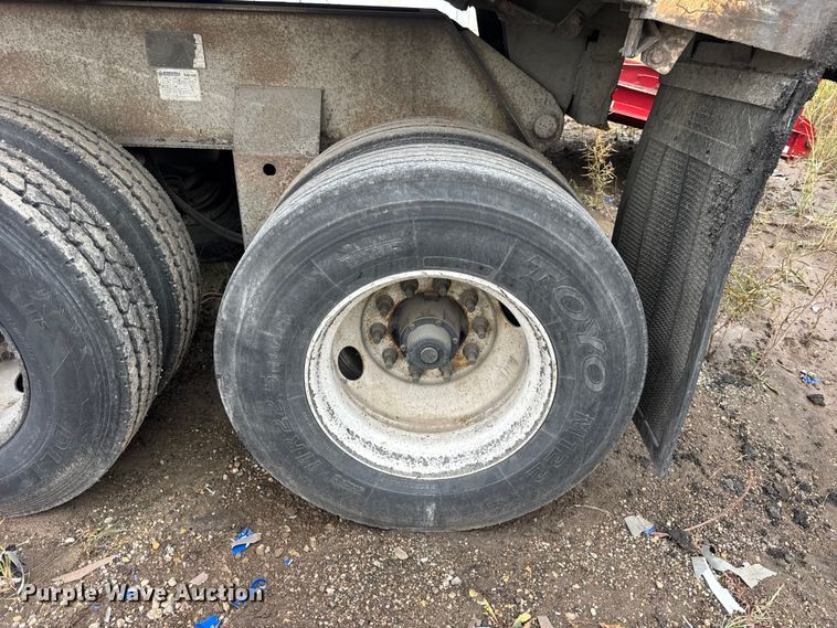 image for item EF2241 2013 Coras Predator end dump trailer