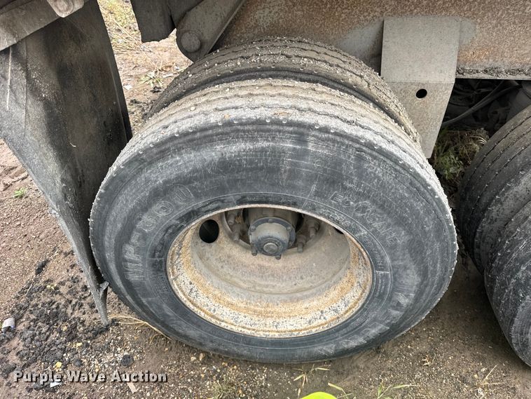 image for item EF2241 2013 Coras Predator end dump trailer