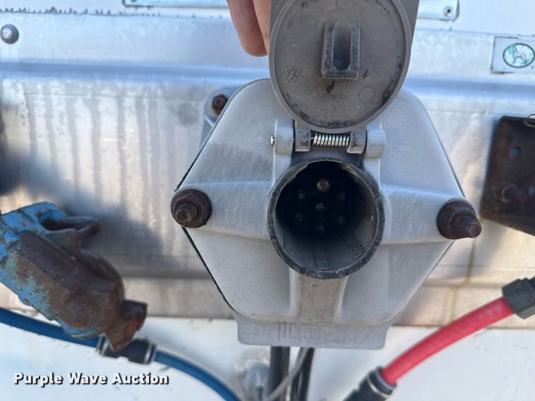 image for item EG6011 2004 Great Dane 7411TP-SA dry van trailer