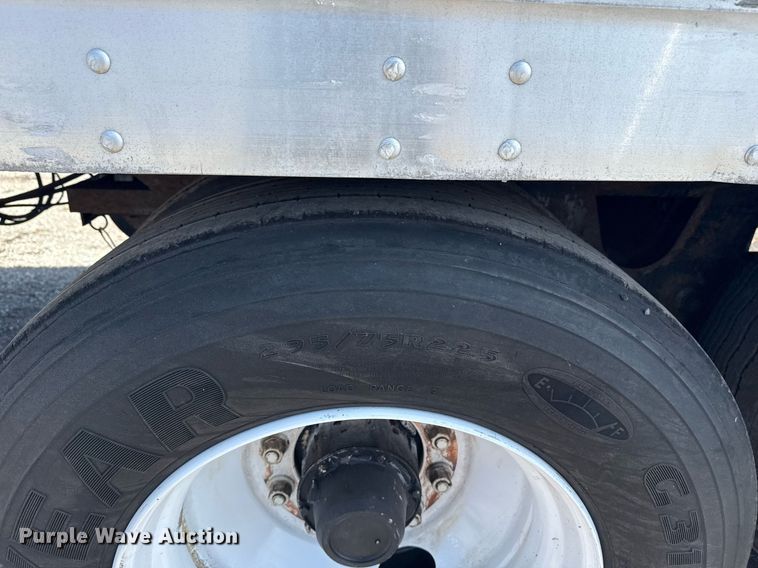 image for item EG6011 2004 Great Dane 7411TP-SA dry van trailer