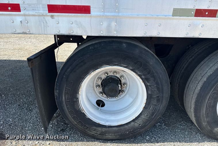 image for item EG6011 2004 Great Dane 7411TP-SA dry van trailer