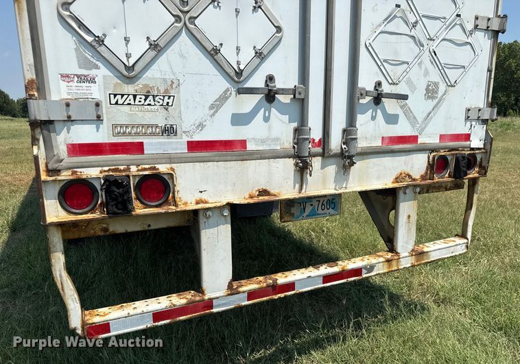 image for item EG6098 2010 Wabash dry van trailer