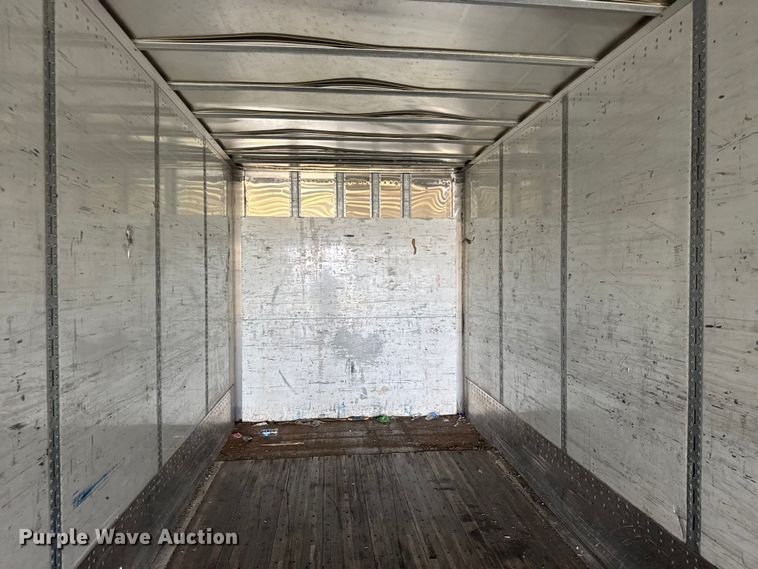 image for item EG6098 2010 Wabash dry van trailer
