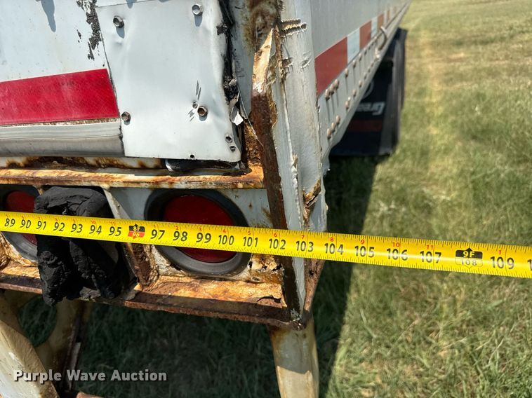 image for item EG6098 2010 Wabash dry van trailer