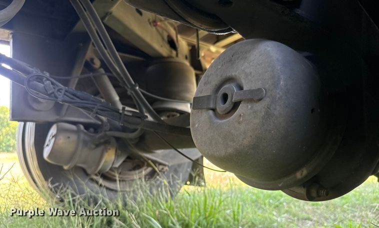 image for item EG6098 2010 Wabash dry van trailer