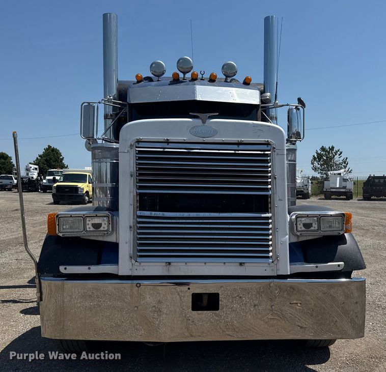 CAMIóN CAMAROTE 1999 PETERBILT