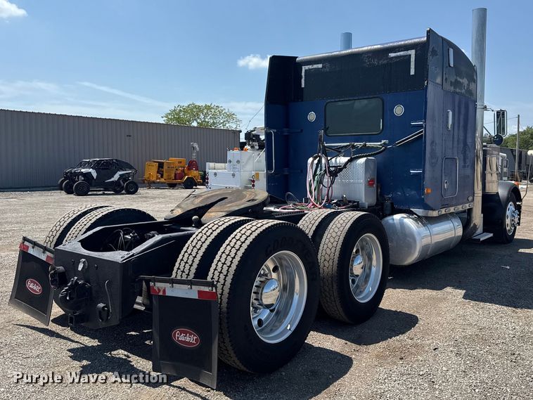 CAMIóN CAMAROTE 1999 PETERBILT