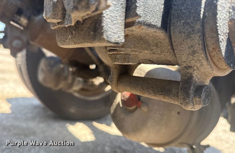 image for item EG6151 1999 Peterbilt 379 semi truck