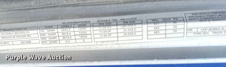 image for item EG6151 1999 Peterbilt 379 semi truck