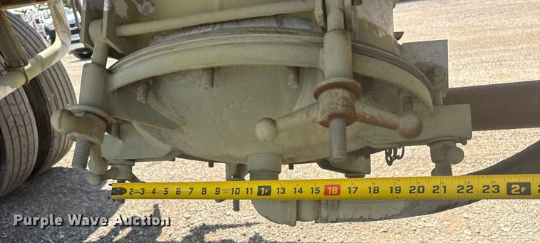 image for item EG6163 1985 Fruehauf pneumatic dry bulk trailer