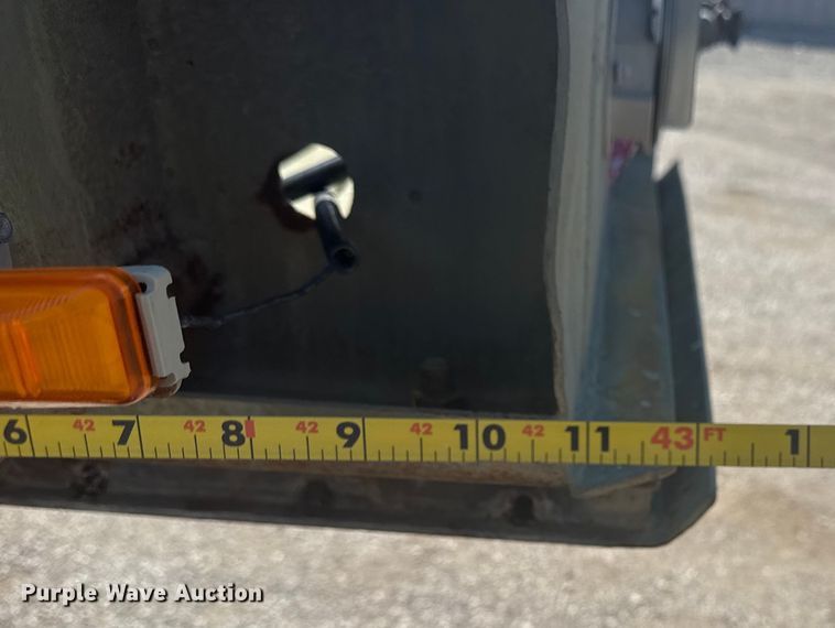 image for item EG6163 1985 Fruehauf pneumatic dry bulk trailer