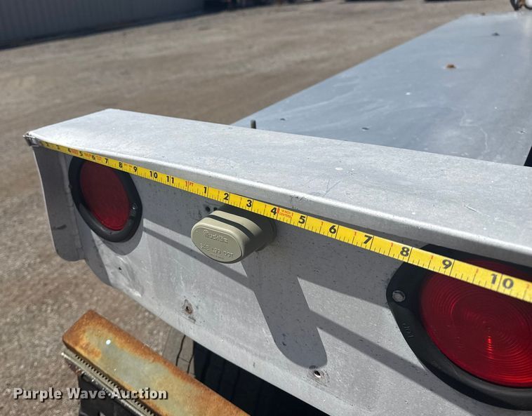 image for item EG6163 1985 Fruehauf pneumatic dry bulk trailer