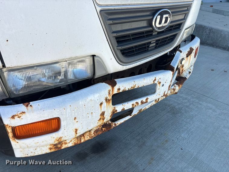 image for item EM6050 2006 Nissan UD2600 box truck