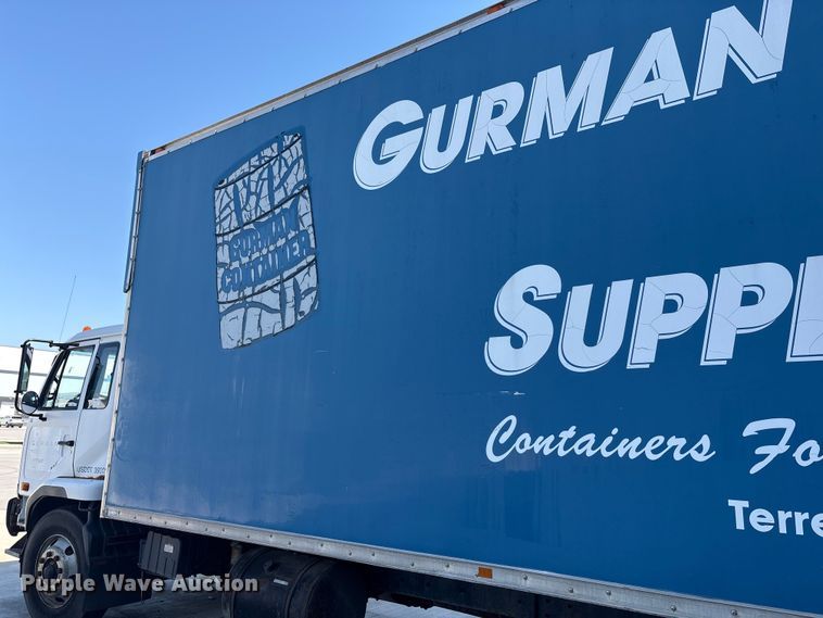 image for item EM6050 2006 Nissan UD2600 box truck