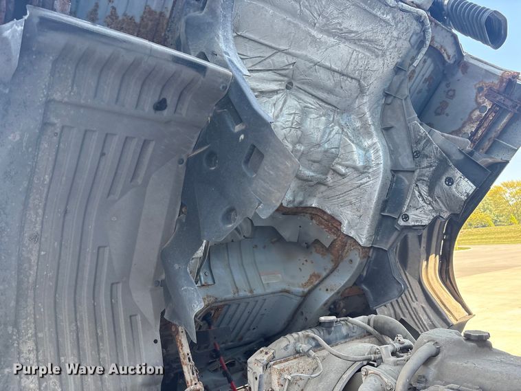 image for item EM6050 2006 Nissan UD2600 box truck