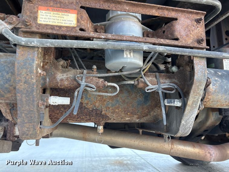 image for item EM6050 2006 Nissan UD2600 box truck