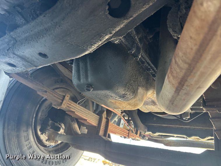 image for item EM6050 2006 Nissan UD2600 box truck