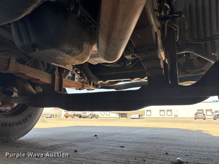 image for item EM6050 2006 Nissan UD2600 box truck