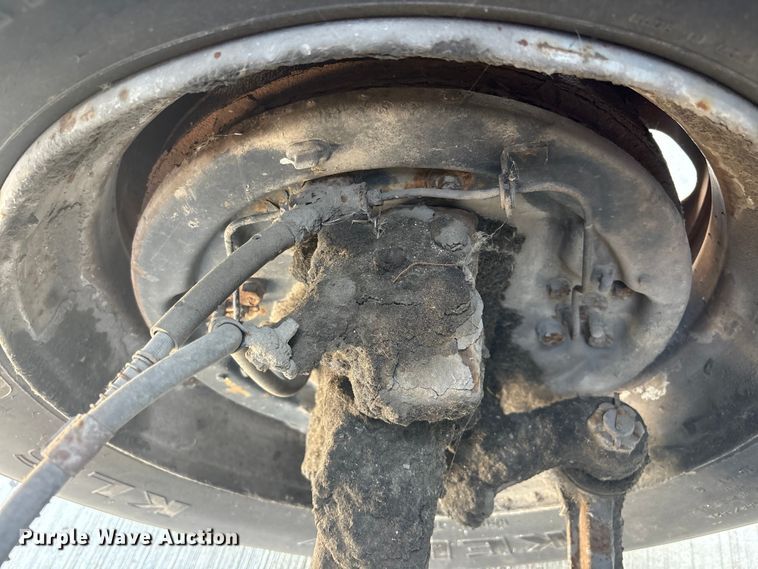 image for item EM6050 2006 Nissan UD2600 box truck