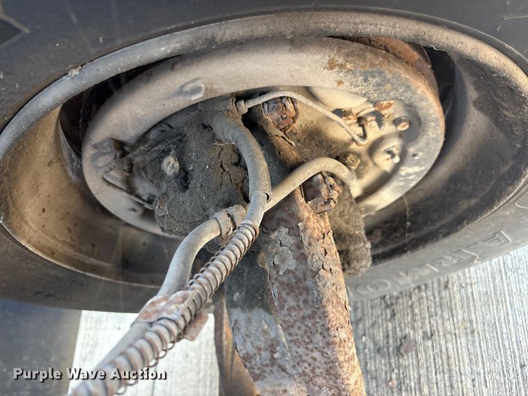 image for item EM6050 2006 Nissan UD2600 box truck