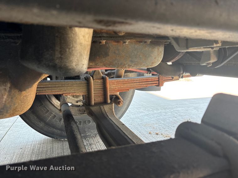 image for item EM6050 2006 Nissan UD2600 box truck