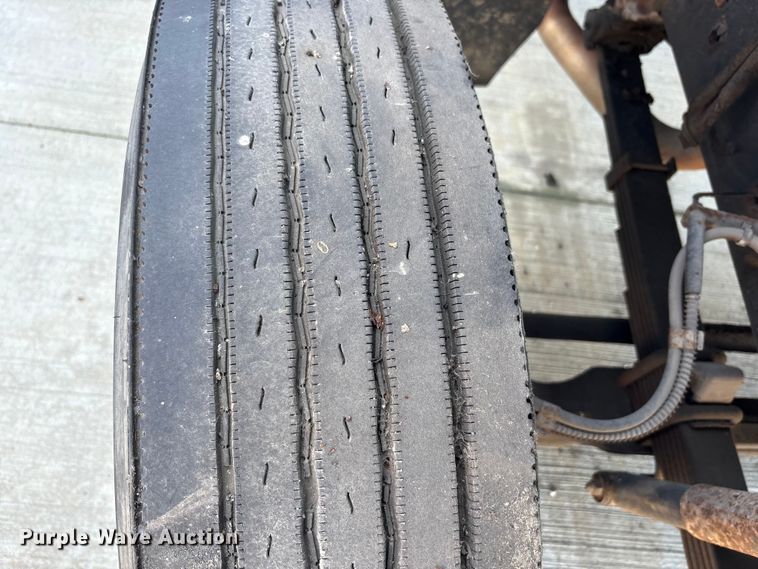 image for item EM6050 2006 Nissan UD2600 box truck