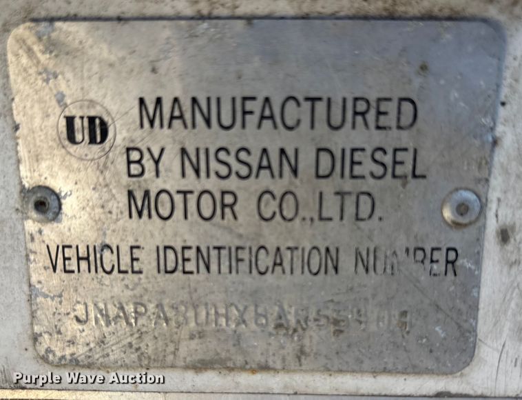 image for item EM6050 2006 Nissan UD2600 box truck