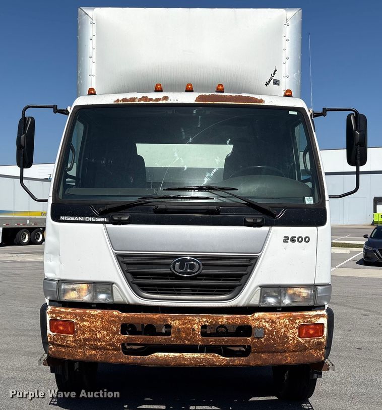 image for item EM6051 2007 Nissan  UD2600 box truck